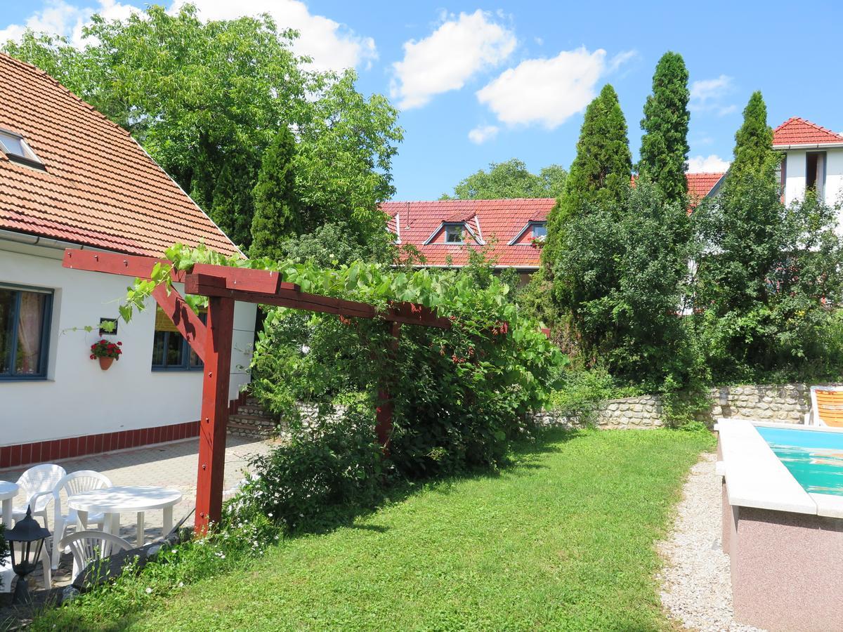Guest House Magyar Route 66 Сільвашварад Екстер'єр фото